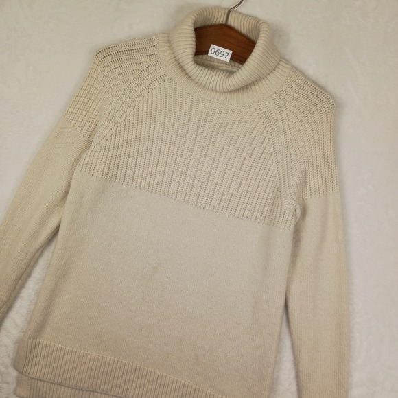 Caslon Sweaters - Caslon Turtleneck Sweater Womens Small Cream Textured Knit Cottage Soft